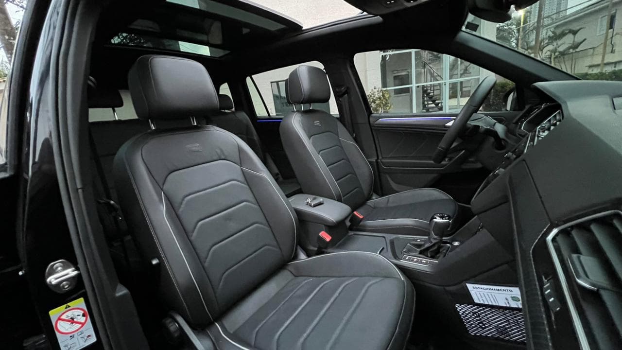 Removes persistent odors from your cars.